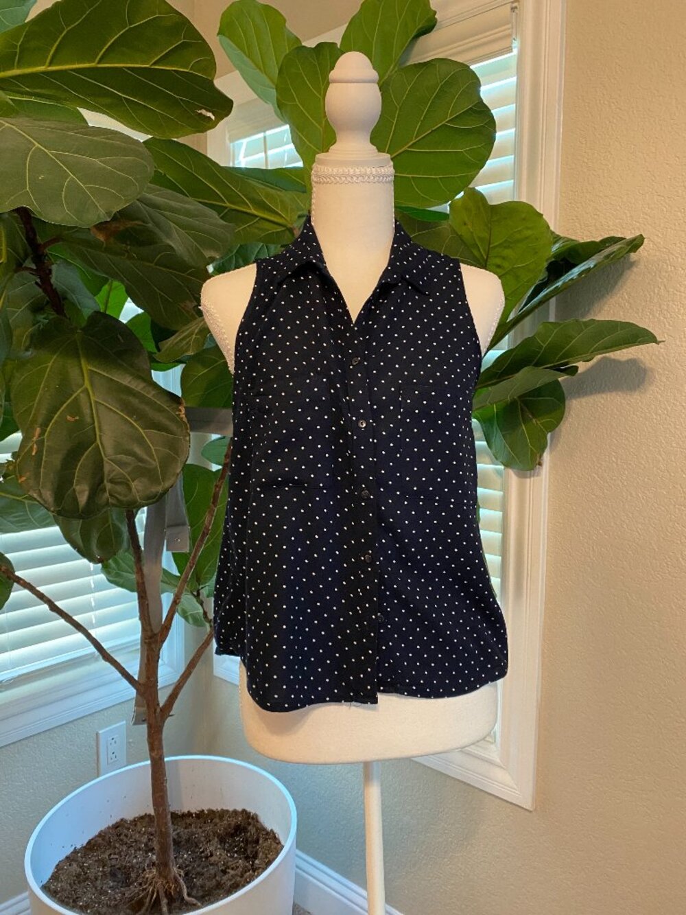 💙 Breezy Blue Polka Dot Cropped Blouse Size S | Open Back Detail Front Pocket